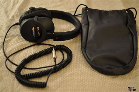Sony Mdr 7520 Professional Studio Headphones Photo 1260905 Canuck