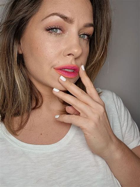 Princess Eugenie Makeup Artist Hannah Martin Shares Beauty Tips For