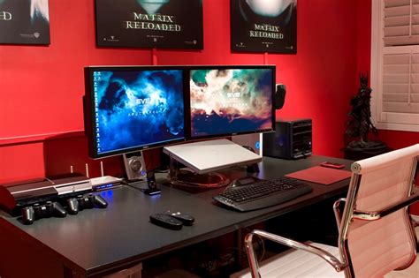 Diy Pc Desk Mods Superhero Dual Monitor Mac Desk Setup