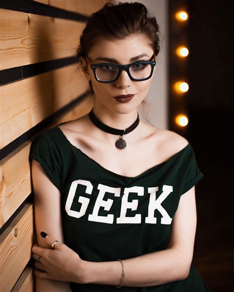 A Geeky Girl X Post Rgirlswithglasses Geekygirls