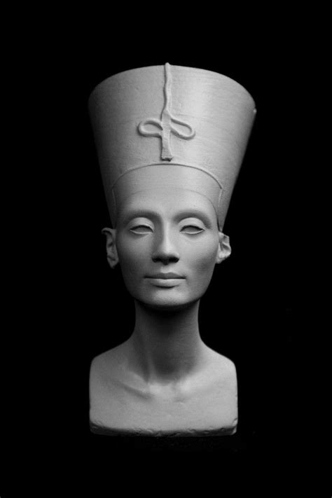 She Is Gorgeous Beautiful Women Egyptian Artwork Nefertiti Bust Famous Sculptures Egyptian