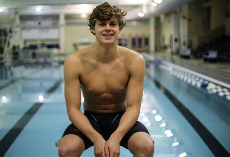 Houston Area Male Swimmer Of The Year Dad S Club Swim Team