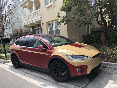 La Tesla Model X Che Richiama Iron Man Le Foto