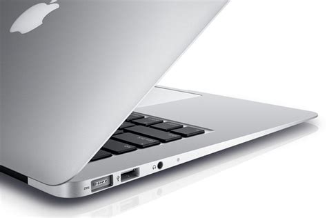 15 Inch Macbook Air Coming In Q1 Says Digitimes The Verge