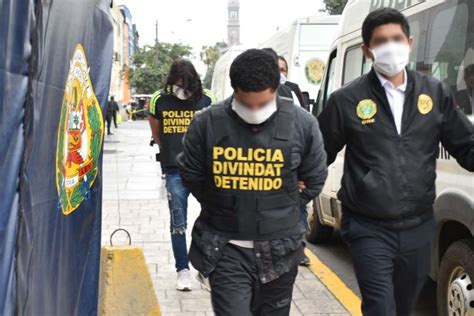 policías van presos por extorsión la noticia