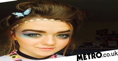 Maisie Williams Raves Up A Storm In Fun Glastonbury Video Metro News