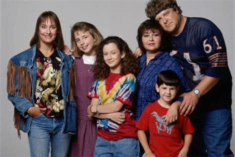 see the cast of roseanne then and now