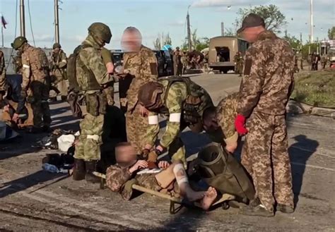 959 Soldati Ucraini Arresi Ad Azovstal In Russia Cè Chi Chiede La