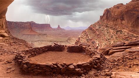 Hd Wallpaper Brown Mountain Desert Stones Design Lightning Canyon