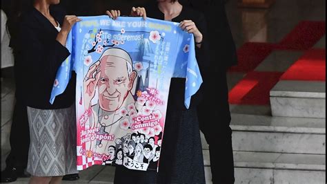 Pope francis isn't afraid to try out new styles. Pope Francis Gifted Anime-Pope Coat While in Japan | ksdk.com