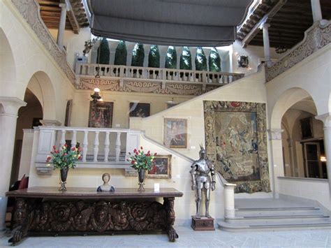 The residences at cuneo mansion and gardens by pulte homes is located at united states, vernon hills, 514 council circle. Cuneo mansion outside Vernon Hills | Mansions, House ...