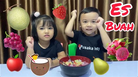 Ada rasa jagung, stroberi dan semangka. Anak Kecil Bikin Es Buah Sendiri - Belajar dan Mengenal ...