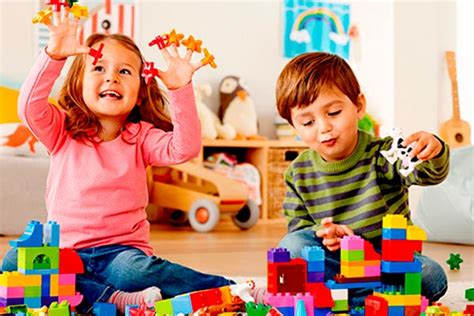 Respuesta inmediata los niños van a divertirse mientras responden a ciertos comandos. Juegos de LEGO para niños - Kids and Clouds, Agenda digital