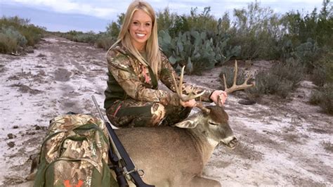 african safari hunting cheerleader fires up critics with hottest hunter contest fox news