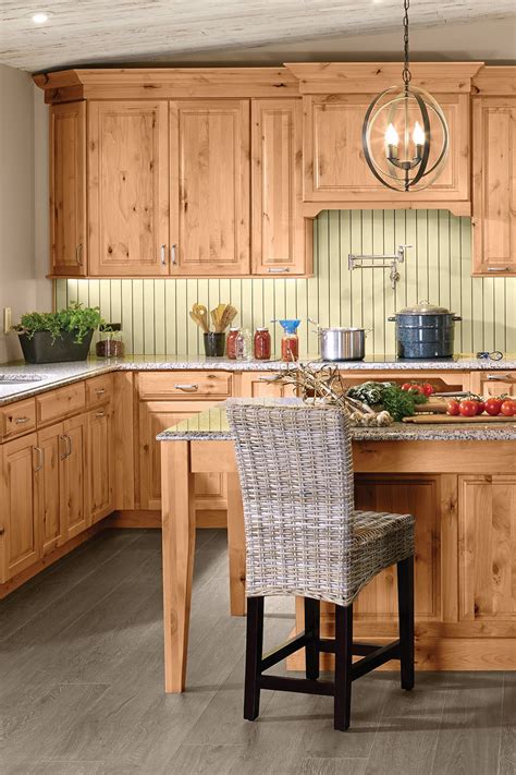 It's all about the kitchen cabinets actually, the choice that you make when you buy the kitchen cabinets would be the main things. 17+ Lively Kraftmaid Natural Hickory Kitchen Cabinets ...