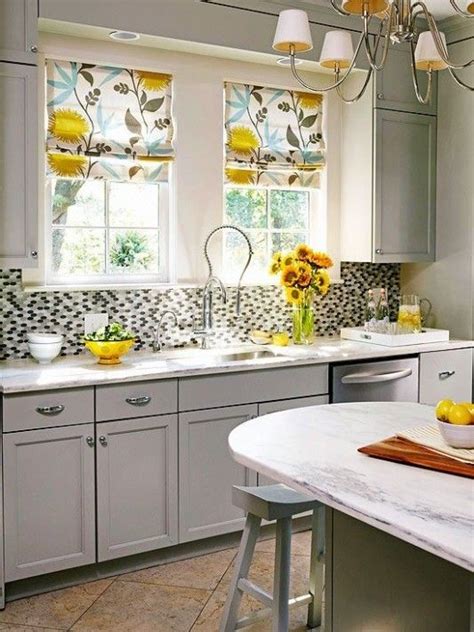 Light grey shades are extremely popular for kitchen decor: Pin by Ame Ebrecht on kitchen Ideas | Kitchen remodel ...