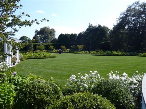 Since 1990, middle island has been servicing long island home and business owners with quality and affordable landscaping services. A Southampton Garden Long Island, New York - Charles Stick ...