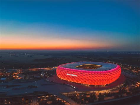 Find the perfect allianz arena stock photos and editorial news pictures from getty images. Comment assister à un match du Bayern Munich à l'Allianz ...