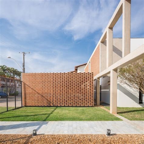 Grid House Bloco Arquitetos Archdaily