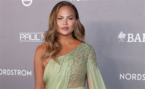 Chrissy Teigen On Her Miscarriage “i Love Being Pregnant So So Much And Im Sad I Never Will Be