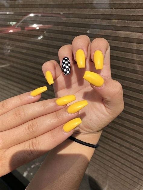 Hermoso diseño de uñas acrílicas de colores. 42 Mejores diseños de uñas en tendencia (2019 ...