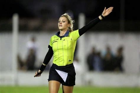 meet brazil s hottest lineswoman fernanda colombo uliana soccer girl soccer referee football