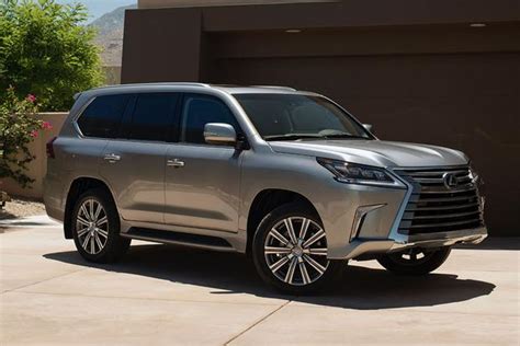 Find out which car is best for you by comparing their dimensions, power, economy, features and more. 2016 Toyota Land Cruiser vs. 2016 Lexus LX 570: What's the Difference? - Autotrader