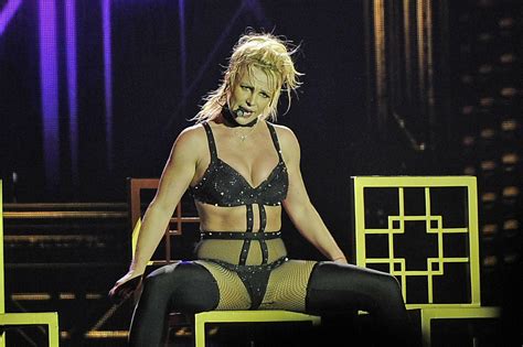 Britney Spears Nago Tym Razem Posz A Na Ca O I Nic Nie Zas Oni A