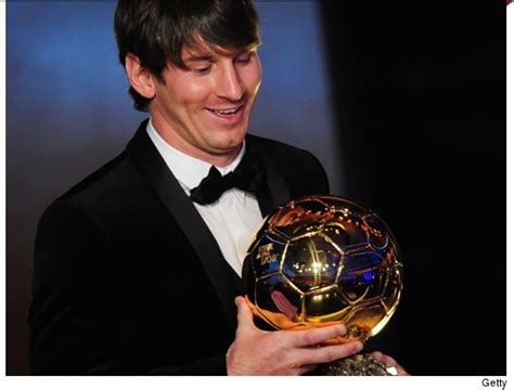 Lionel Messi Wins World Footballer Of The Year 2011 Welcome To Linda