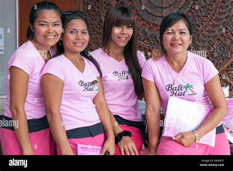 Thai Massage Mädchen Phuket Thailand Stockfotografie Alamy