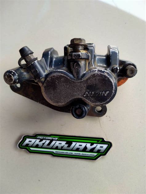 Kaliper caliper palababi cakram depan ori Honda Vario karbu kvb bekas