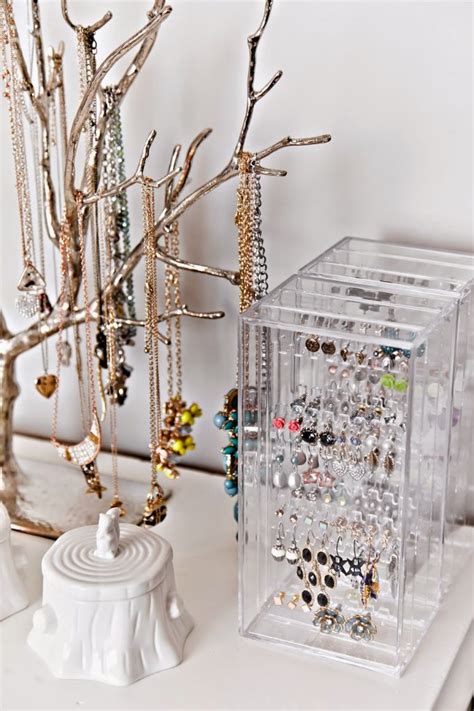 Decorative Jewelry Organizers That Will Help You Store Your Valuables