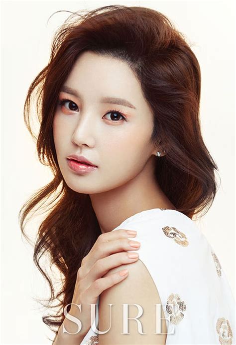 Nam Gyu Ri Sure Korea Magazine February 2014 Issue Korean Make Up Cute
