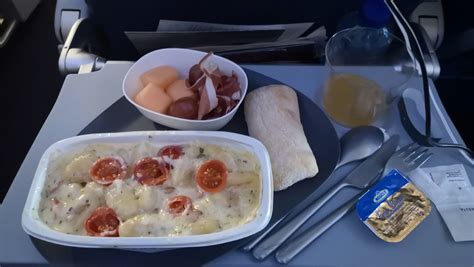 Delta Airlines Economy Class Food