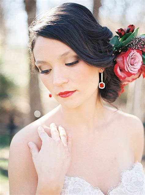 Bride With Flowers In Hair Elizabeth Anne Designs The Wedding Blog