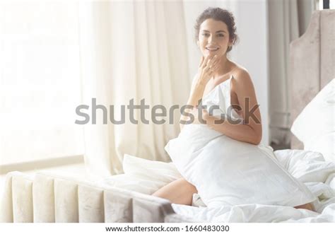 Sensual Charming Smiling Naked Woman Pillow Stok Fotoğrafı Şimdi