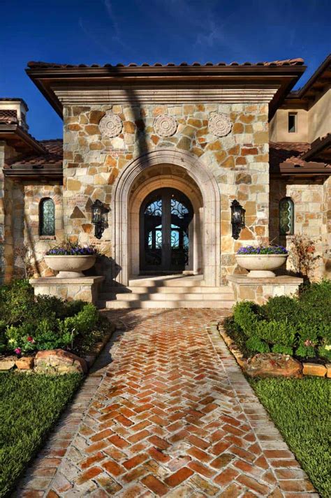 Breathtaking Houston Home Showcases A Tuscan Transitional Styling