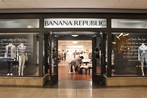 7 Fashion Clothing Stores Like Banana Republic - GoodSitesLike