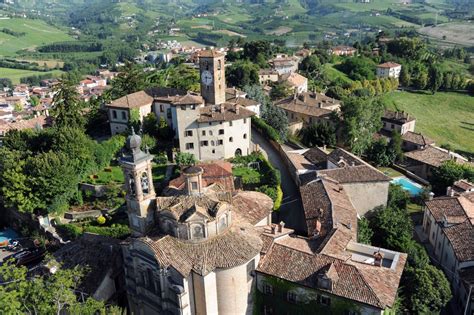 The Italian Village Of Neive Cuneo In Piedmont Italy E Borghi