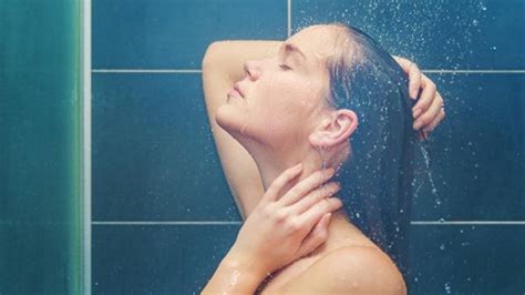 Surprising Reasons To Take A Cold Shower Everyday Youtube
