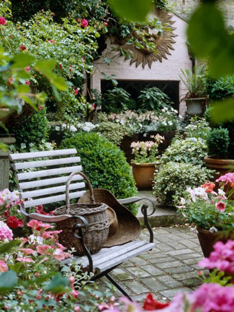 Garden design ideas & tips for your patio, indoor, outdoor 10 Secret Garden Ideas