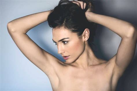 Gal Gadot Alonetime