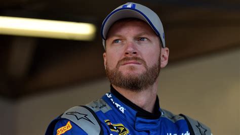 dale earnhardt jr becomes treehouse master