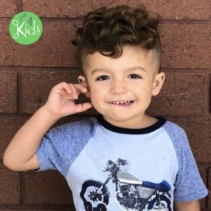 Samir hussein/ contributor/getty images raise your hand if you love spending a good hour. Top Kids Hairstyles 2018 - Long Hairstyles for Boys - Long ...