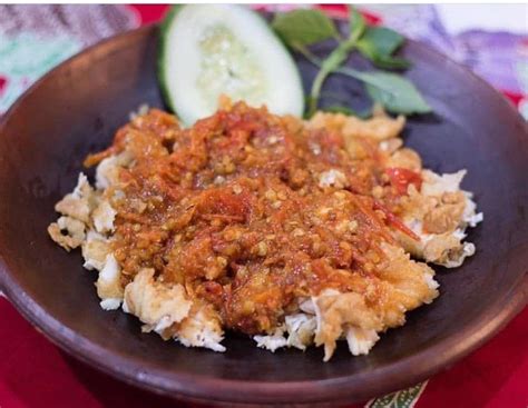 Untuk membuat sambal ayam geprek juga sangat mudah. Resep Ayam Geprek Lezat dan Pedas Nan Nikmat