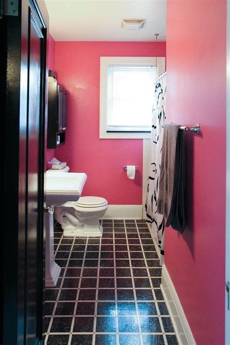 The Pineapple Housewifes Happy Home Hot Pink Bathroom Pink Black