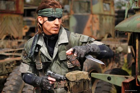 This Cosplayer Is The Spitting Image Of Metal Gears Big Boss Nerd
