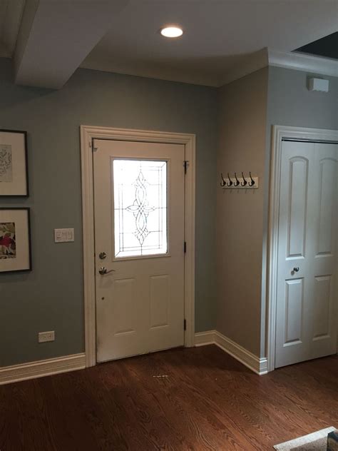 Here is my experience with revere pewter and the coordinating paint colors i chose for my entire house. Entryway painted! Benjamin Moore Beach Glass and Revere ...