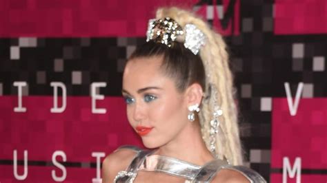 Miley Cyrus Wears Revealing Outfit At Mtv Vma News Khaleej Times