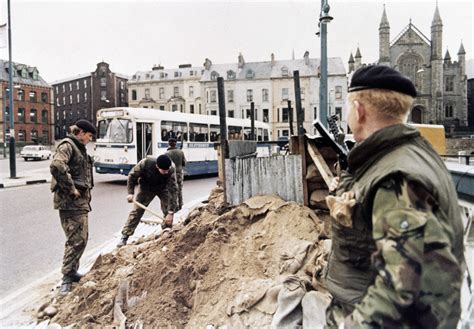 Photos Of The British Army In Northern Ireland 1969 1979